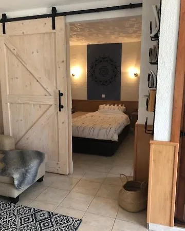 Апартаменти Ons Spanje